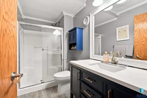 Bath - 6600 W 56th St, Sioux Falls, SD 57106 photo 3 of 4