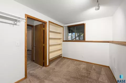 Bedroom - 1108 E Dove Trl, Sioux Falls, SD 57108 photo 6 of 8