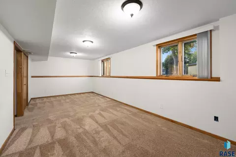 Other - 1108 E Dove Trl, Sioux Falls, SD 57108 photo 8 of 10