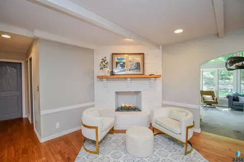 Living - Edgewood Rd, Sioux Falls, SD 57103 photo 1 of 2