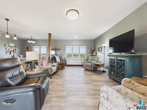 Living - 47504 Pony Meadow Ct, Renner, SD 57055 photo 3 of 11