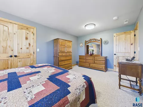 Bedroom - 47504 Pony Meadow Ct, Renner, SD 57055 photo 7 of 14