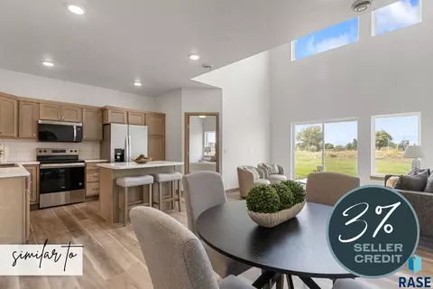 5727 E Avett Pl, Sioux Falls, SD 57108