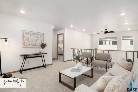 5727 E Avett Pl, Sioux Falls, SD 57108 photo 3