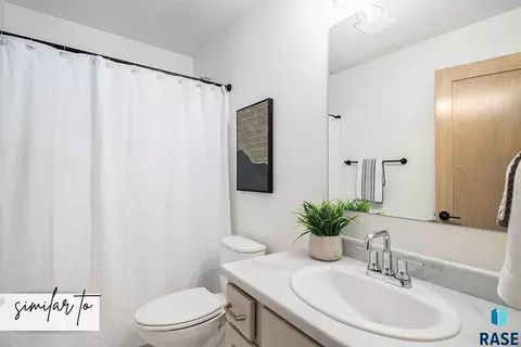 5727 E Avett Pl, Sioux Falls, SD 57108 photo 10