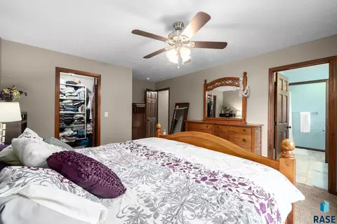 Bedroom - 3708 E Wakefield Cir, Sioux Falls, SD 57103 photo 3 of 7