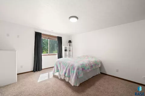 Bedroom - 3708 E Wakefield Cir, Sioux Falls, SD 57103 photo 6 of 7