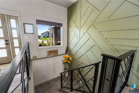 Entry Way - 2440 N Alberta Trl, Tea, SD 57064 photo 4 of 4