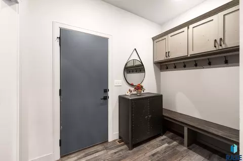 Entry Way - 2440 N Alberta Trl, Tea, SD 57064 photo 3 of 4