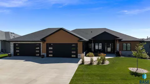 Exterior - 2440 N Alberta Trl, Tea, SD 57064 photo 2 of 20