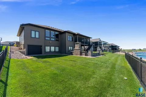 Exterior - 2440 N Alberta Trl, Tea, SD 57064 photo 19 of 20