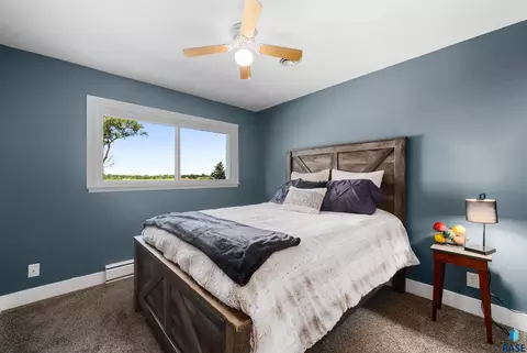 Bedroom - 1409 Splitrock Blvd, Brandon, SD 57005 photo 3 of 3