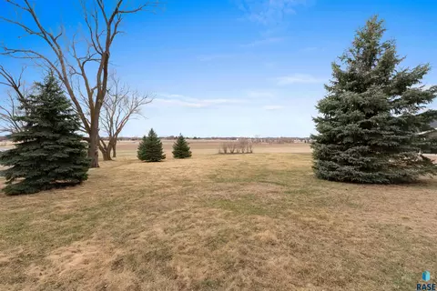 Exterior - 1409 Splitrock Blvd, Brandon, SD 57005 photo 8 of 8