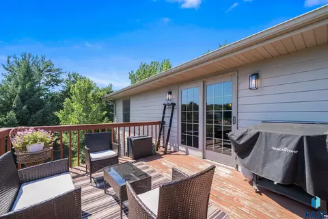 Holiday Dr, Canton, SD 57013 photo 22