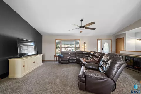Holiday Dr, Canton, SD 57013 photo 9