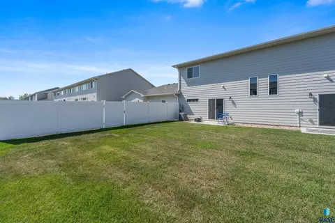 Exterior - 2413 E Copalis Pl, Sioux Falls, SD 57108 photo 1 of 1