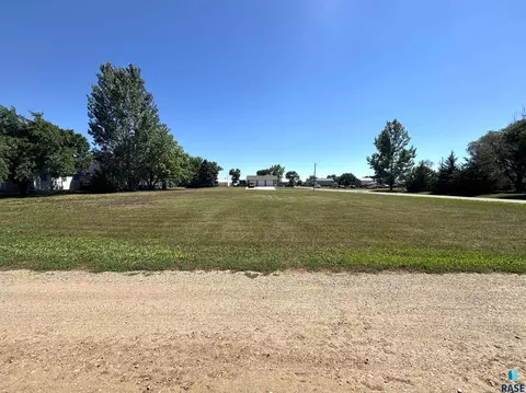 705 E 2nd Ave, Miller, SD 57362 photo 4