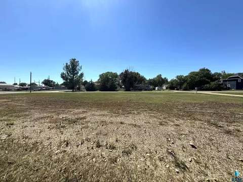 705 E 2nd Ave, Miller, SD 57362 photo 7