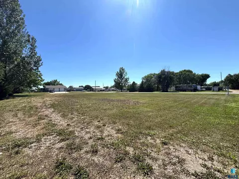 705 E 2nd Ave, Miller, SD 57362 photo 5