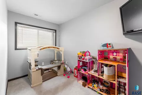 Other - 1208 N Broken Bow Ave, Sioux Falls, SD 57103 photo 14 of 14