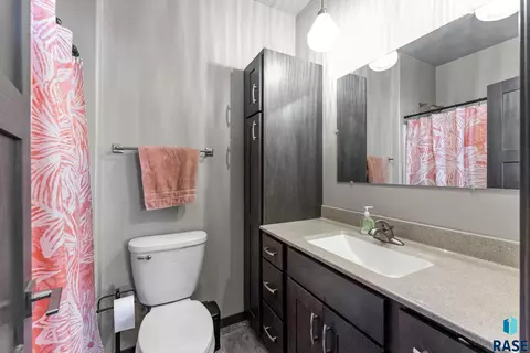 Bath - 1208 N Broken Bow Ave, Sioux Falls, SD 57103 photo 1 of 4