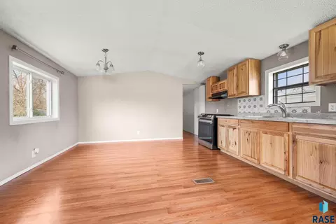 505 N Eagle Pl, Sioux Falls, SD 57107 photo 14