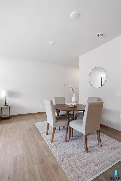 Dining - 8015 E Tencate Pl, Sioux Falls, SD 57110 photo 2 of 2