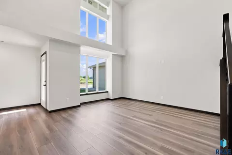 Living - 3917 E Iron Bridge Pl, Sioux Falls, SD 57108 photo 3 of 3