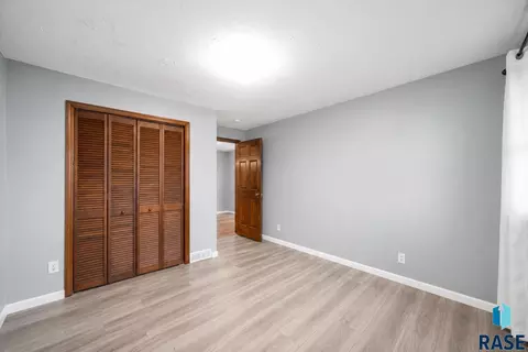Bedroom - 48246 264th St, Brandon, SD 57005 photo 4 of 4