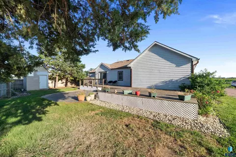 Exterior - 48246 264th St, Brandon, SD 57005 photo 2 of 9