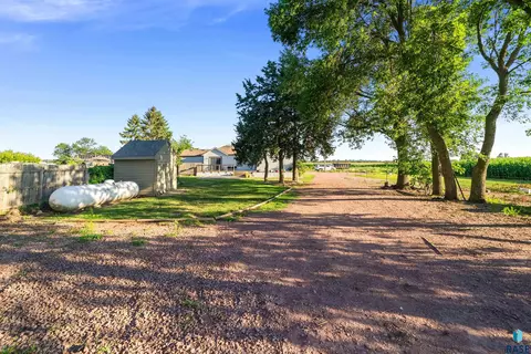 Exterior - 48246 264th St, Brandon, SD 57005 photo 9 of 9
