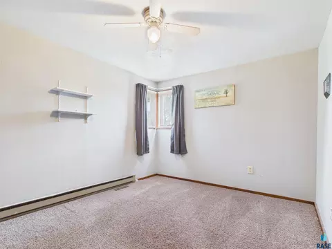 Bedroom - 43116 230 St, Howard, SD 57349 photo 3 of 8