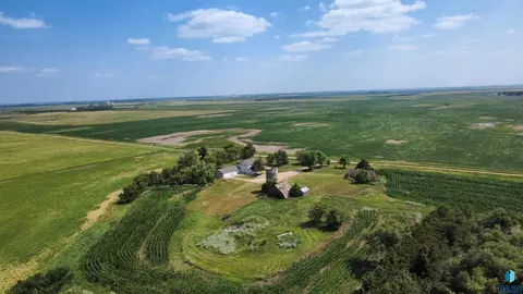 View/Area - 43116 230 St, Howard, SD 57349 photo 4 of 4