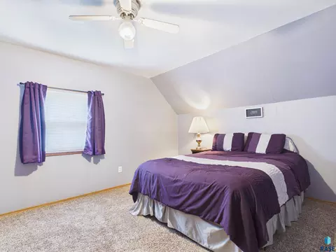 Bedroom - 43116 230 St, Howard, SD 57349 photo 6 of 8