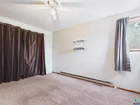 Bedroom - 43116 230 St, Howard, SD 57349 photo 4 of 8