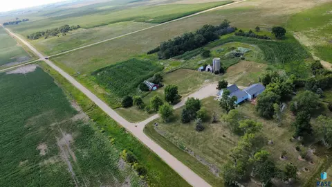 View/Area - 43116 230 St, Howard, SD 57349 photo 3 of 4