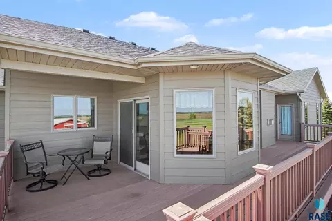Exterior - 25558 472nd Ave, Renner, SD 57055 photo 3 of 6
