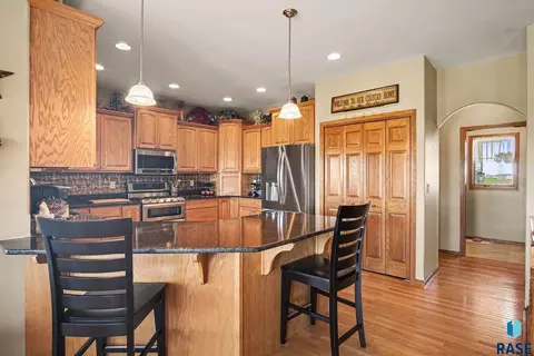 Kitchen - 25558 472nd Ave, Renner, SD 57055 photo 3 of 4