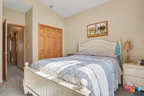 Bedroom - 25558 472nd Ave, Renner, SD 57055 photo 5 of 8