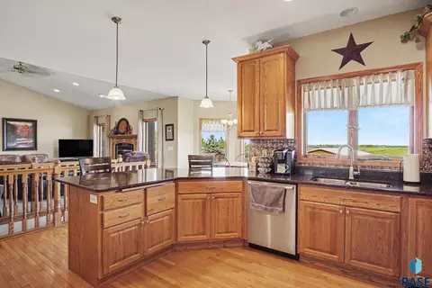Kitchen - 25558 472nd Ave, Renner, SD 57055 photo 2 of 4