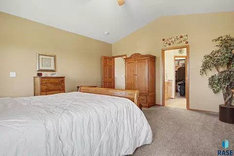 Bedroom - 25558 472nd Ave, Renner, SD 57055 photo 8 of 8