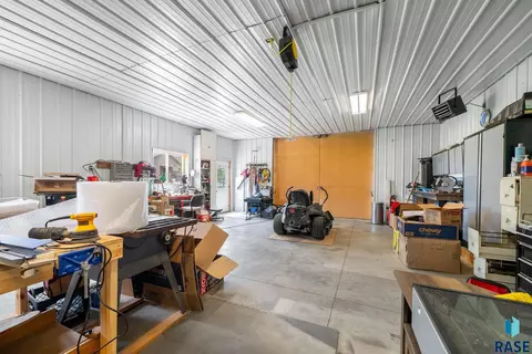 48349 276th St, Canton, SD 57013 photo 9