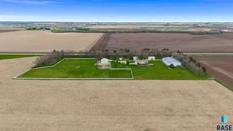 48349 276th St, Canton, SD 57013 photo 3