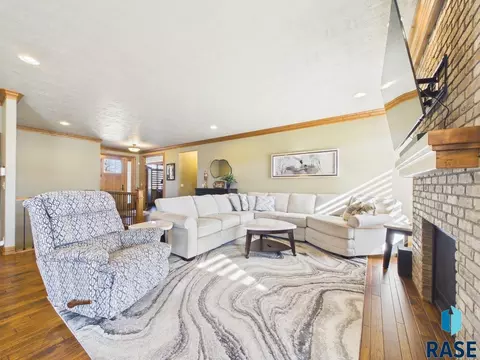 Living - E 77th St, Sioux Falls, SD 57108 photo 2 of 3