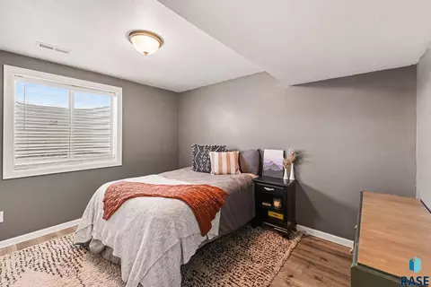 Bedroom - 1025 N Rose Ave, Tea, SD 57064 photo 5 of 8