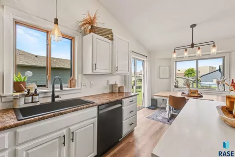 Kitchen - 1025 N Rose Ave, Tea, SD 57064 photo 4 of 4
