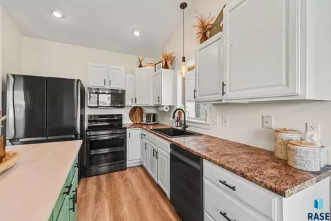 Kitchen - 1025 N Rose Ave, Tea, SD 57064 photo 3 of 4