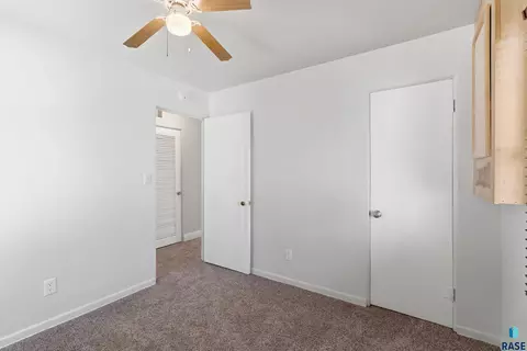 Bedroom - 1508 W 28th St, Sioux Falls, SD 57105 photo 4 of 4