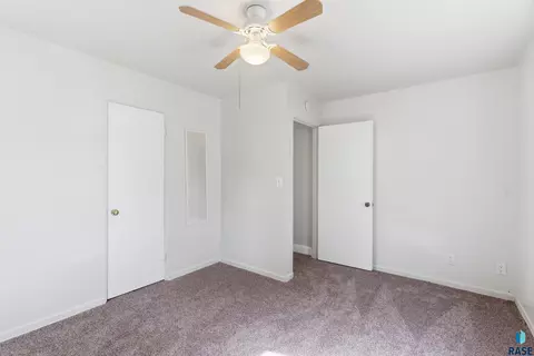 Bedroom - 1508 W 28th St, Sioux Falls, SD 57105 photo 3 of 4