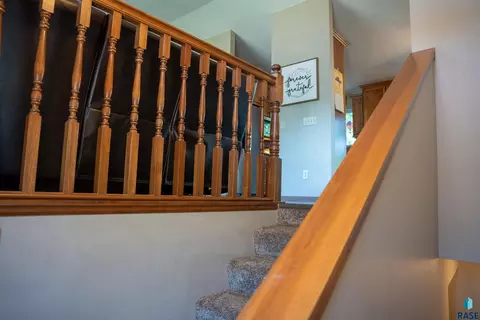 Entry Way - 507 W Mary St, Worthing, SD 57077 photo 2 of 2